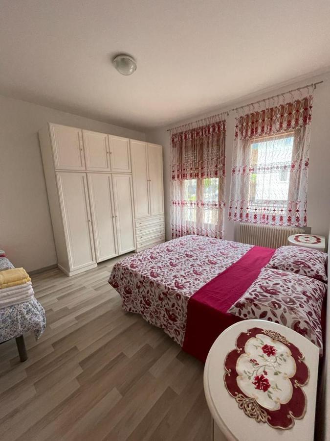 Palazzina Rosa Appartement Spormaggiore Buitenkant foto