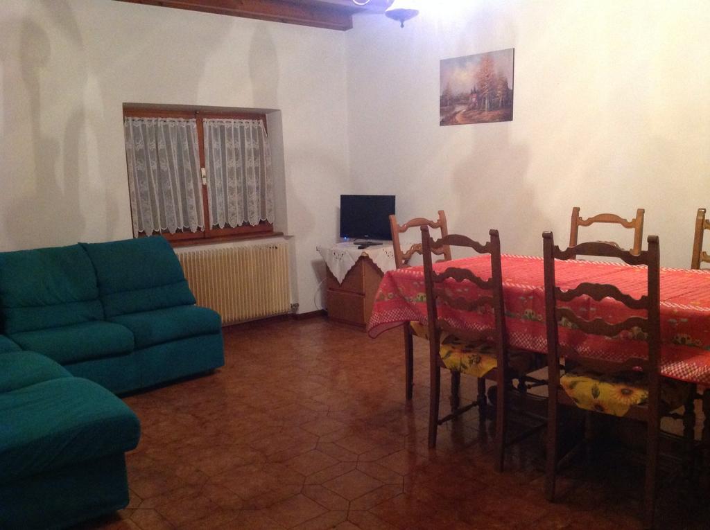 Palazzina Rosa Appartement Spormaggiore Buitenkant foto