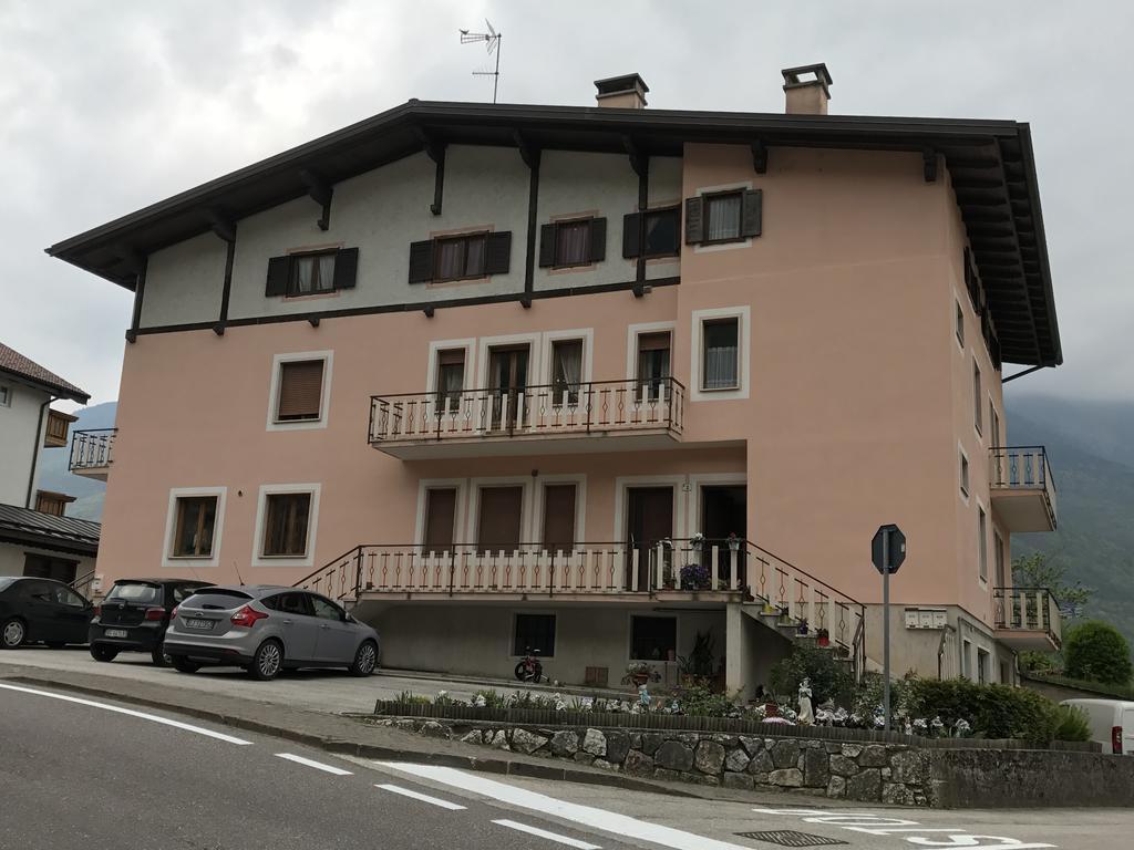 Palazzina Rosa Appartement Spormaggiore Buitenkant foto
