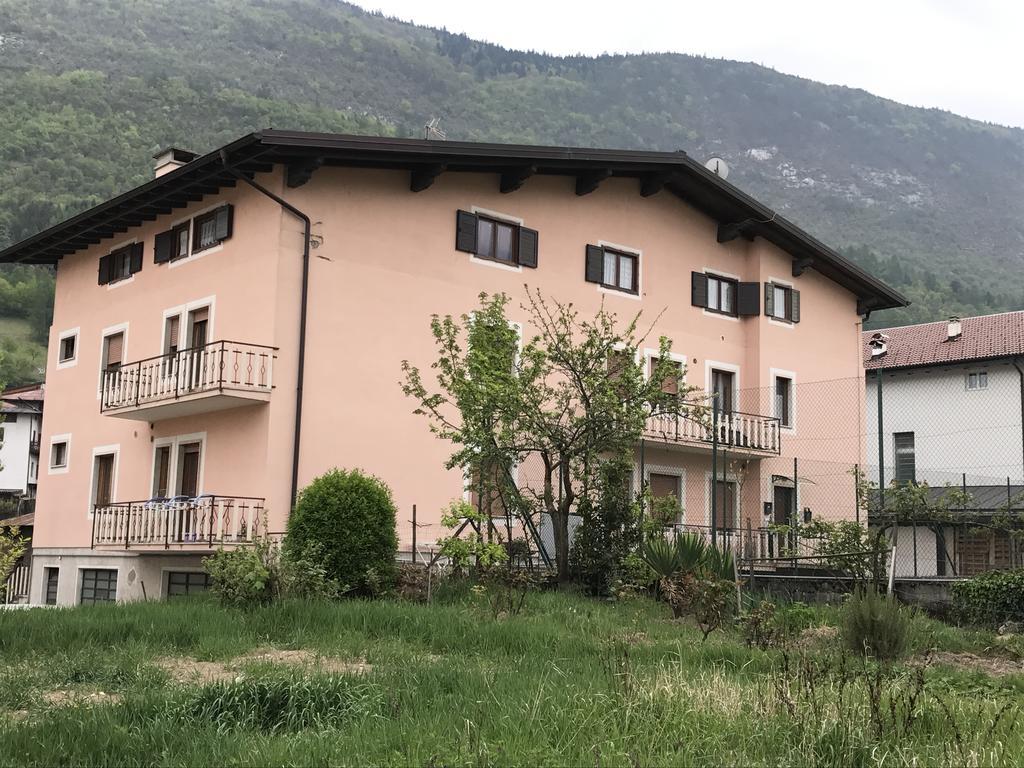 Palazzina Rosa Appartement Spormaggiore Buitenkant foto